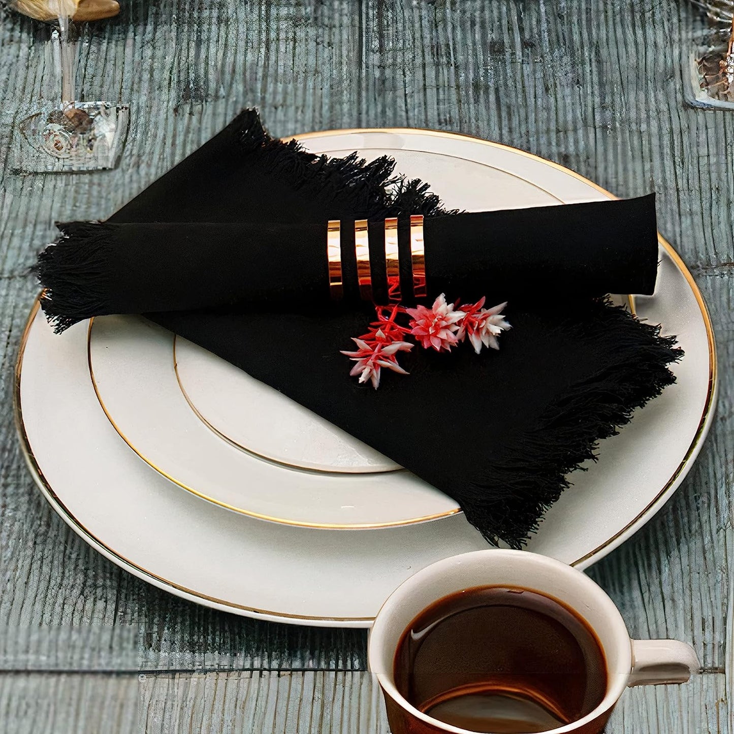 Set of 4 Cotton Napkins, 18 X 18 Inches with Frayed Edges - Rustic farmhouse style