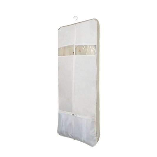 42" x 24" x 4" Premium garment bags: Protect your clothes in style.